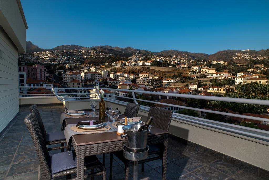 Arts In Penthouse Apartments Til Sol Funchal  Bagian luar foto