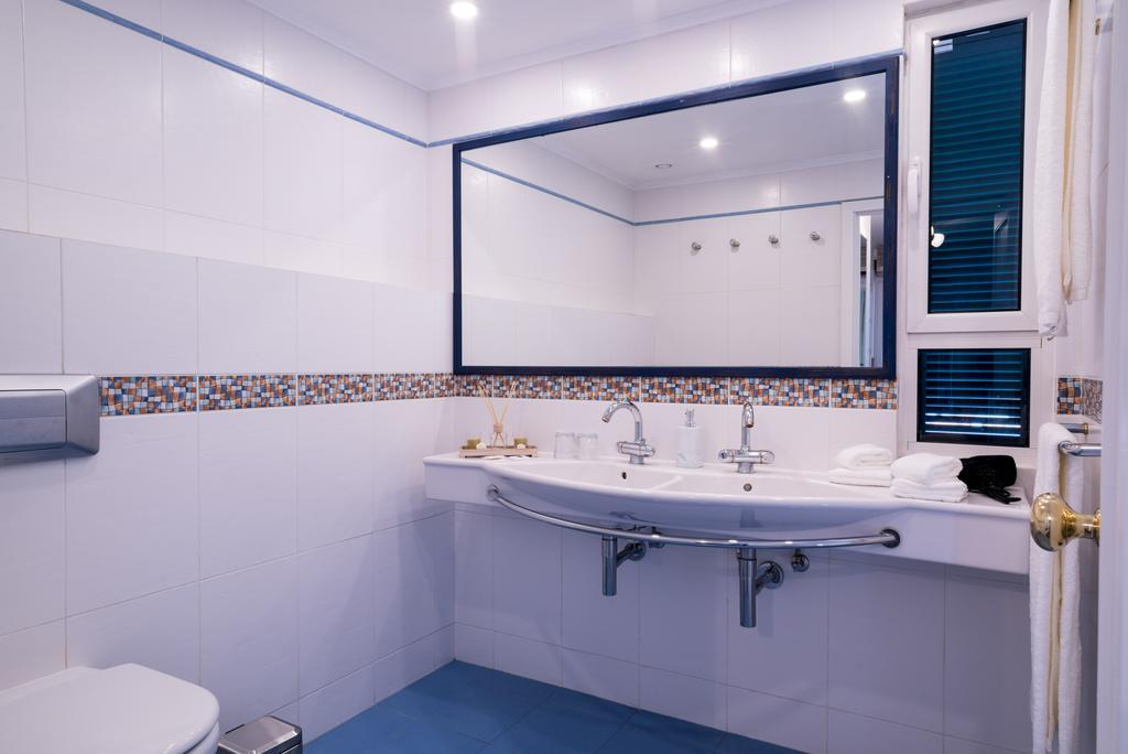 Arts In Penthouse Apartments Til Sol Funchal  Bagian luar foto